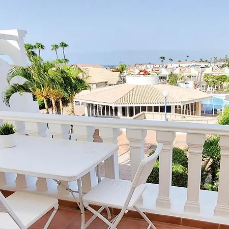 公寓 The Palms Poolview Balcony 圣米格尔德阿沃纳